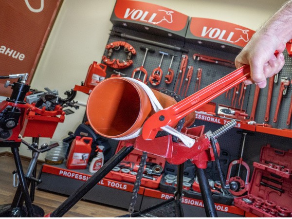 Ремешковый ключ VOLL для труб до 8